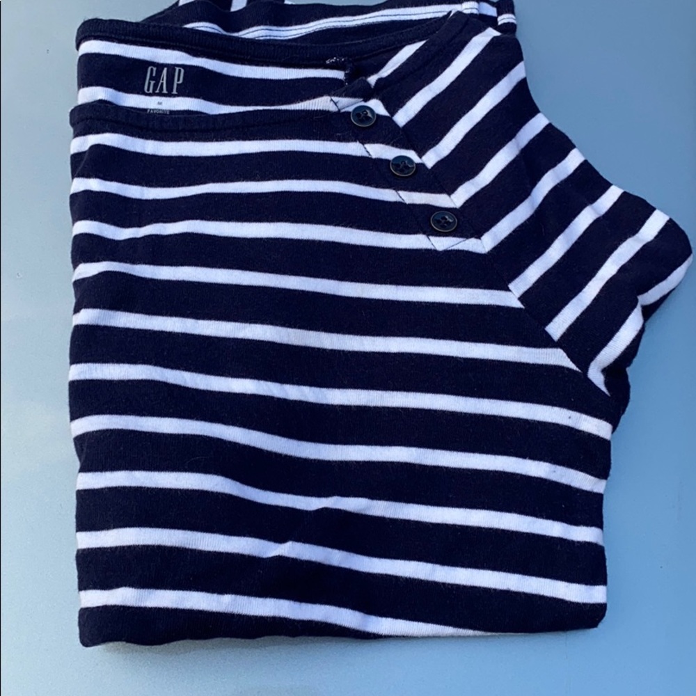 long sleeve gap shirt